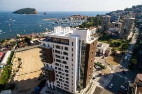Estudio moderno en Budva