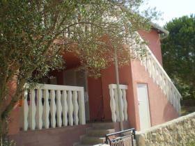 Villa consta de 2 apartamentos en la isla de Pasman.