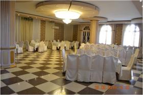 Venta edificios 2000 m2, área de restaurante 1700 m2 en Aghmashenebeli, Tbilisi