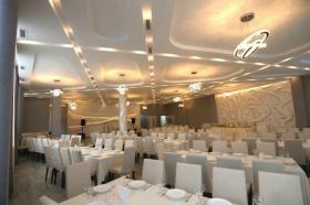 Restaurante en venta en Tbilisi, Georgia, frente a la estación de metro