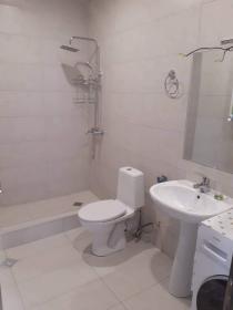 Apartamento en Tbilisi en edificio de nueva construcción.