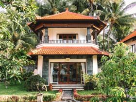 Hotel en venta en el norte de Bali