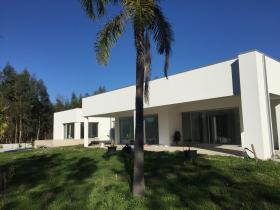 Amplia villa hermosa construcción 2019