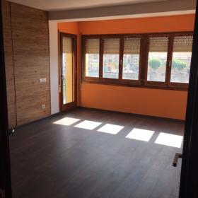 Hermoso apartamento grande con vista al río
