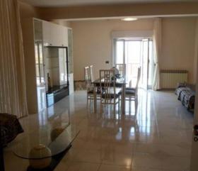 Apartamento en Sicilia con vistas al mar y las montañas
