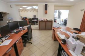 Tienda en venta en el centro de Budapest, calle Lovag