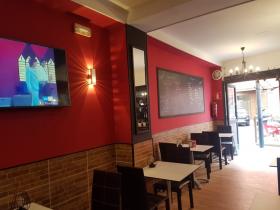 Vendo local comercial bar-cafetería renovado puerto de Cambrils