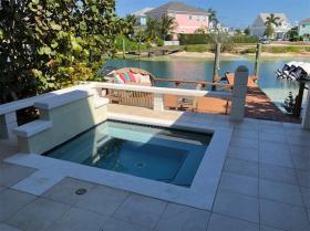 King Fisher Island Sandyport casa única en venta
