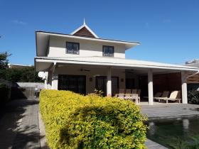 Villa contemporánea cerca de la playa de Bain Boeuf