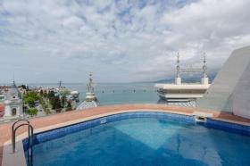 Apartamento de lujo con vistas al mar en el centro de Batumi