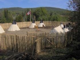 Residencia privada con excepcional sitio aborigen y taller-boutique
