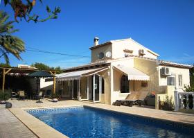 Hermosa casa en venta en Adsubia, Javea en España