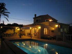 Hermosa casa en venta en Adsubia, Javea en España